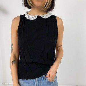 Blouse with white collar